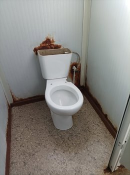 Estado de los aseos del CEIP Valdés Leal en Sevilla.