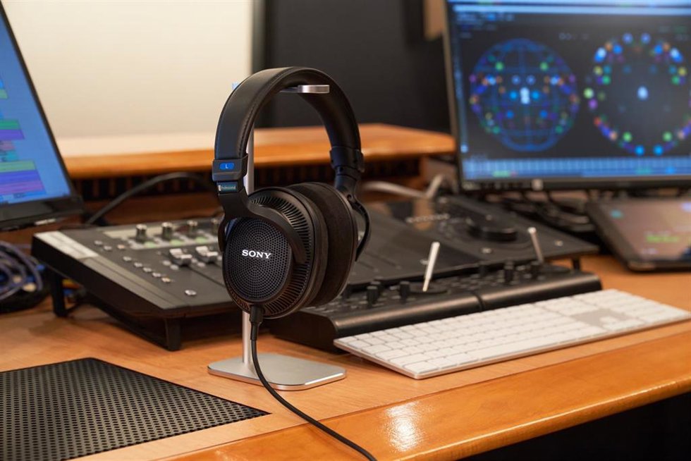 Archivo - Los nuevos auriculares de Sony diseñados para estudios de música MDR-MV1.