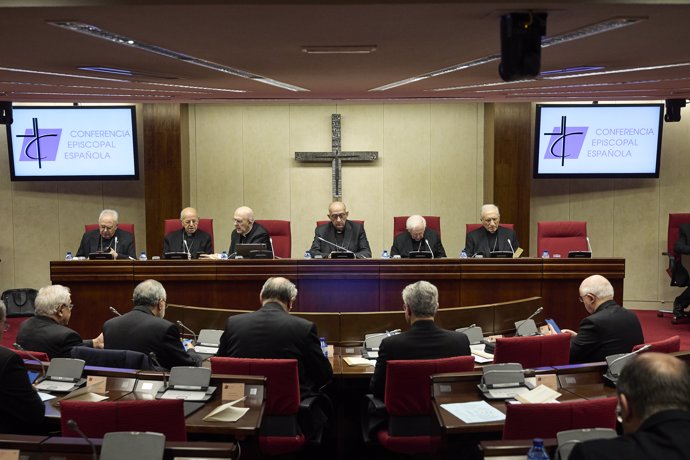 Sesión inaugural de la 120 Asamblea Plenaria de la Conferencia Episcopal Española (CEE), en su sede. 