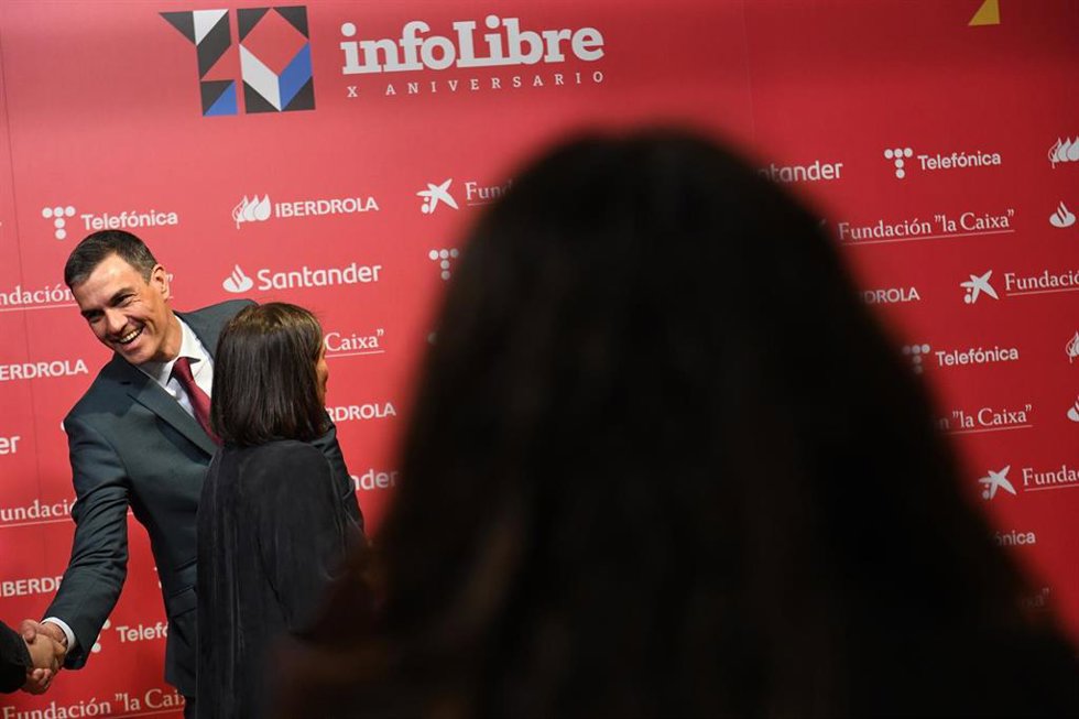 El presidente del Gobierno, Pedro Sánchez, durante el acto con motivo del X aniversario del diario digital 'InfoLibre', en el Espacio Larra, a 11 de abril de 2023, en Madrid (España).