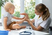 La AEP reivindica la figura del pediatra de Atención Primaria como garante de una asistencia sanitaria de calidad