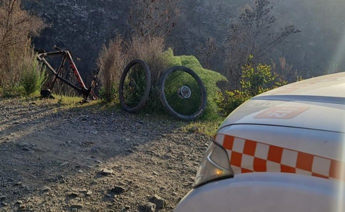 Herido un ciclista tras caerse de la bicicleta mientras descendía desde la fuente de Jarapalos