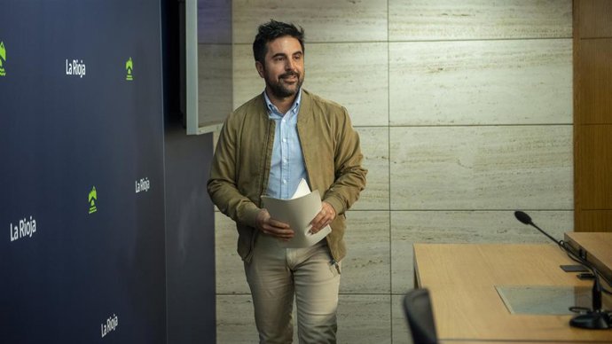 El portavoz del Gobierno riojano, Álex Dorado, en la comparecencia de prensa del Consejo de Gobierno