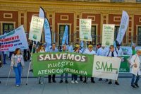 Médicos protestan en Sevilla en el primer día de huelga en Primaria tras "incumplirse" el acuerdo firmado en enero