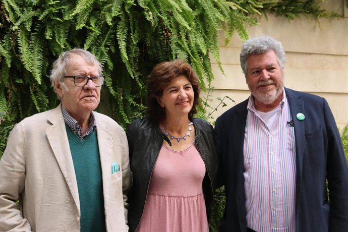 Ian Gibson, Elisa Cabrerizo y Juan López de Uralde