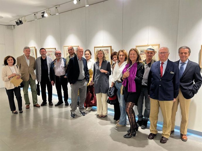 Inauguración de la exposición 'Pintura Taurina' del pintor murciano Pedro Serna en la sede en Sevilla de la Fundación Caja Rural del Sur.