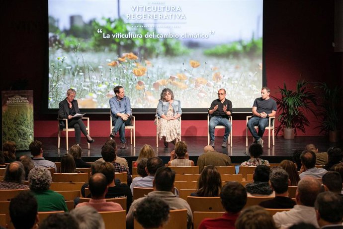 Archivo - Segunda edición del Simposio de Viticultura Regenerativa