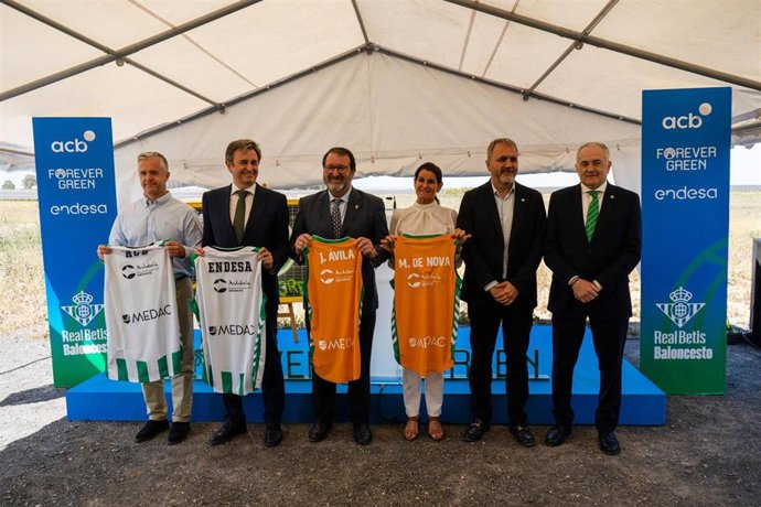 Campaña de acb y Endesa con la plataforma Forever Green del Betis para luchar contra el cambio climático