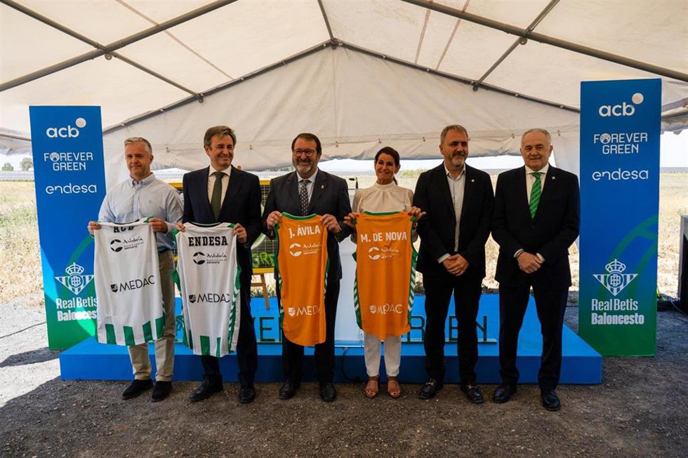 Campaña de acb y Endesa con la plataforma Forever Green del Betis para luchar contra el cambio climático