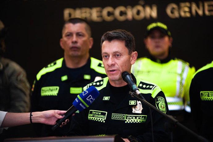 Archivo - January 16, 2023, Bogota, Cundinamarca, Colombia: Colombian police General Henry Sanabria gives a press conference in Bogota, Colombia, after Colombian transit police ceased firearms and FARC dissident groups uniforms in southern Colombia on J
