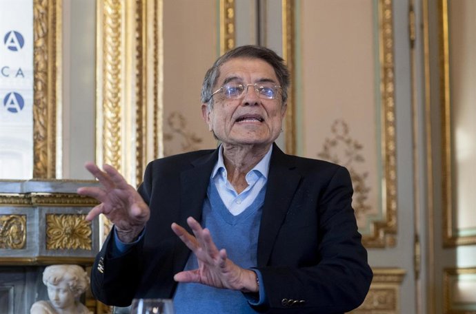 El escritor y ganador del premio Cervantes 2017, Sergio Ramírez, durante un homenaje en la Casa de América, a 22 de marzo de 2023, en Madrid (España). Durante el acto se ha rendido tributo a la obra literaria de los escritores, a su vida como ciudadanos