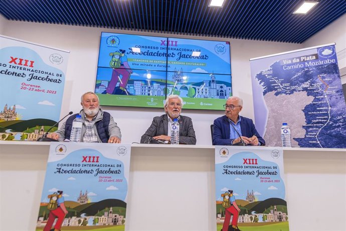 -12.00 Horas: Presentación Do Xiii Congreso Internacional De Asociaciones Jacobeas .- O Vicepresidente Primeiro Da Deputación, Rosendo Fernández, Presenta O Xiii Congreso Internacional De Asociaciones Jacobeas, Que Se Celebra En Ourense Do 20 Ao 23 De Ab