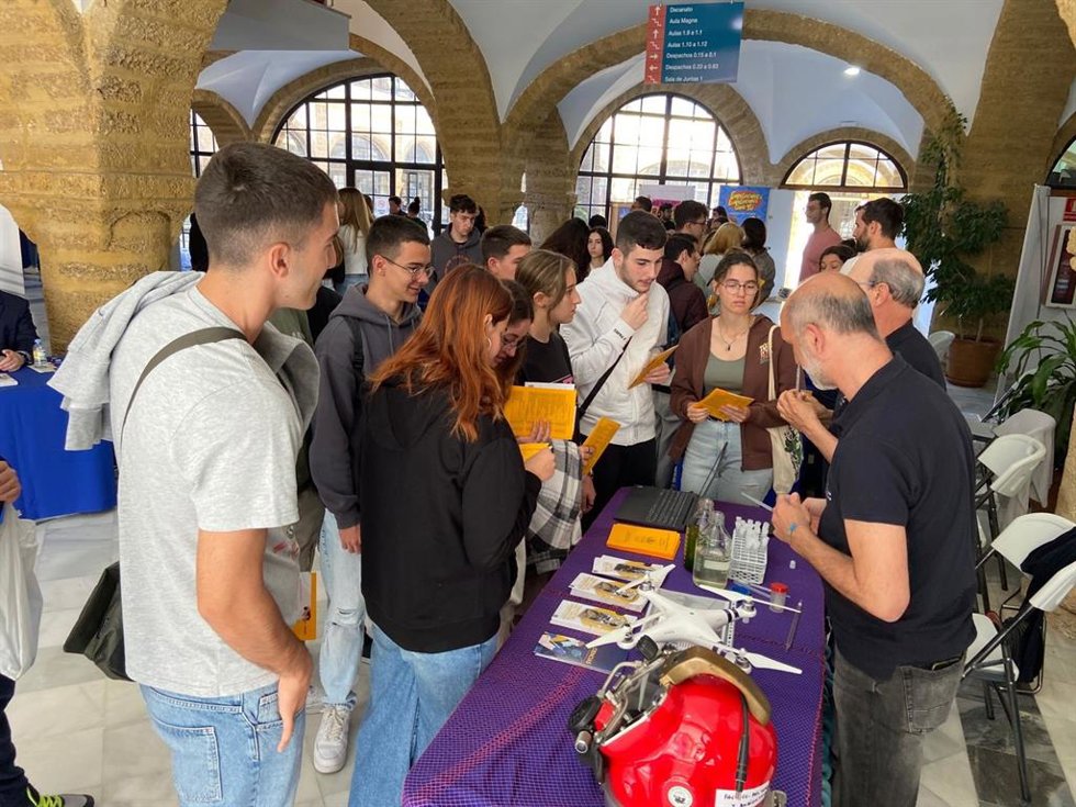 Más de 14.000 estudiantes de la provincia participan en las jornadas de orientación universitaria de la UCA
