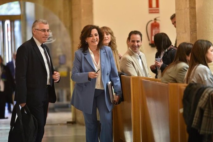 La presidenta del Gobierno, Concha Andreu