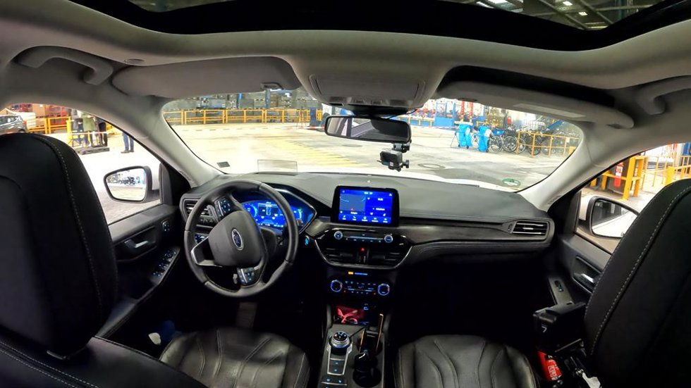 Interior de un vehículo de Ford