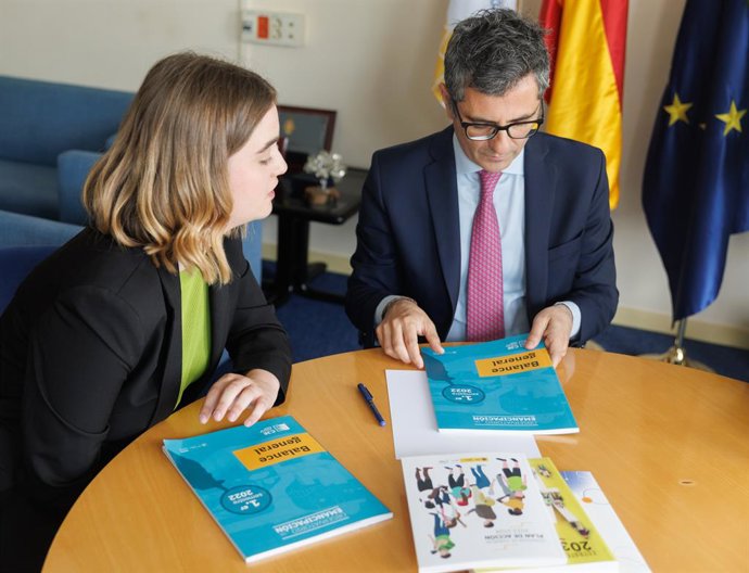 El ministro de la Presidencia, Relaciones con las Cortes y Memoria Democrática, Félix Bolaños, durante su visita al Consejo de la Juventud de España, a 12 de abril de 2023, en Madrid (España). El Consejo de la Juventud de España (CJE) es una plataforma 