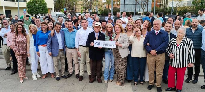 Presentación del candidato del PP a la Alcaldía de Alcalá de Guadaíra, Esaú Pérez, con la presencia del presidente del PP de Sevilla, Ricardo Sánchez.