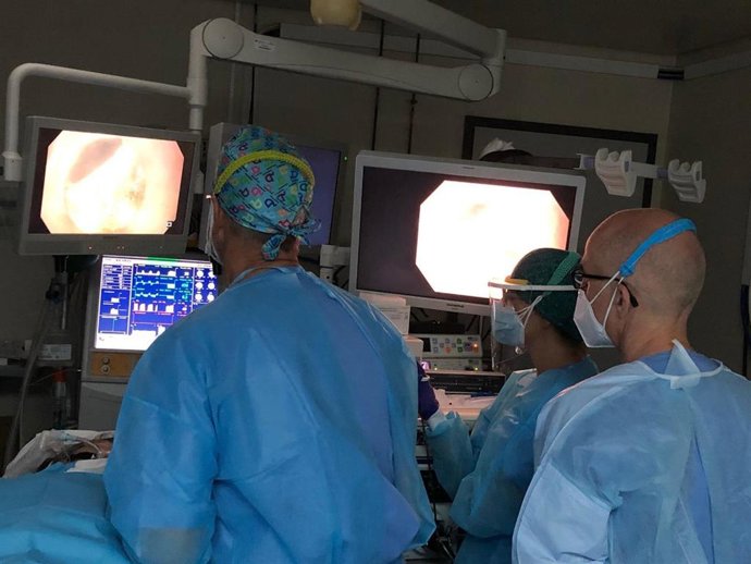 Archivo - El Hospital General de Alicante adquiere una técnica endoscópica pionera para pacientes con acalasia