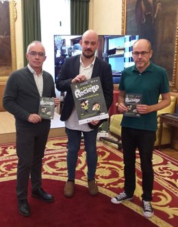 Archivo - David Guardado,  primero por la derecha.