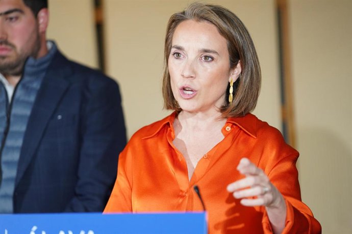 La secretaria general del Partido Popular, Cuca Gamarra, en Laguardia (Álava)