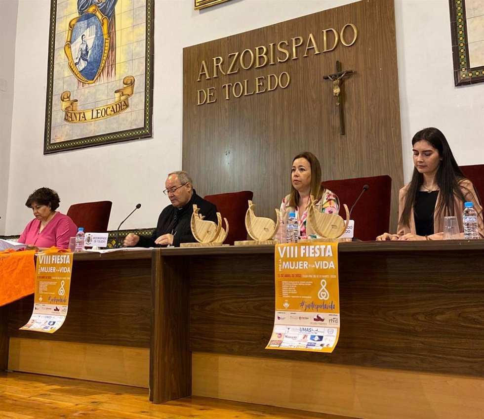 El arzobispo de Toledo, Francisco Cerro Chaves, en la presentación de la VIII Fiesta por la Mujer y la Vida
