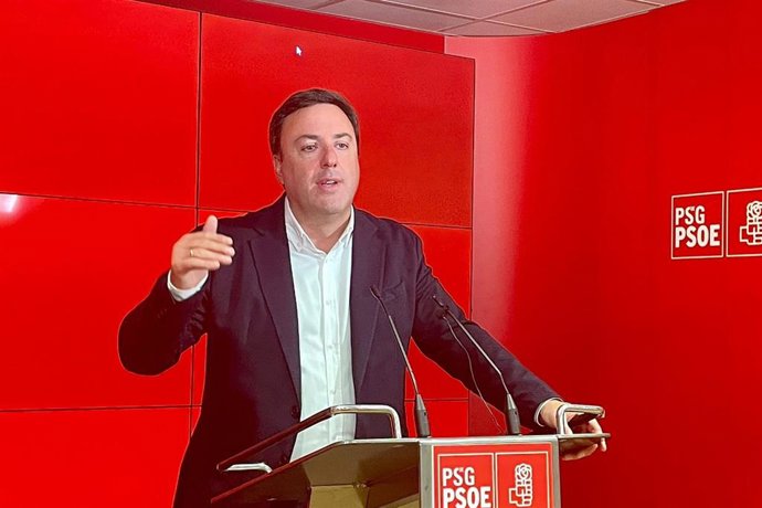 El secretario xeral del PSdeG, Valentín González Formoso, en rueda de prensa