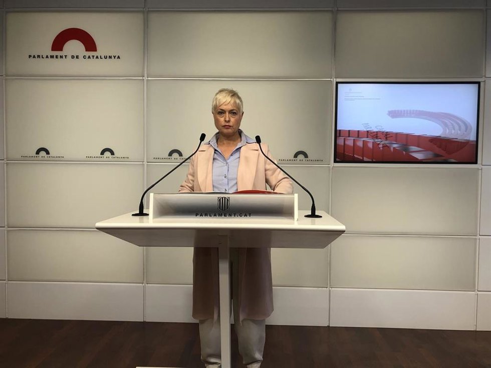 La diputada y alcaldable de Cs en Barcelona, Anna Grau, en una rueda de prensa en el Parlament.