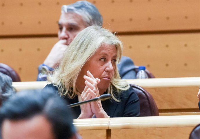 La alcaldesa de Marbella, Ángeles Muñoz, durante una sesión plenaria en el Senado, a 29 de marzo de 2023, en Madrid (España). El Pleno del Senado, con los únicos votos en contra de Ciudadanos y Vox, ha aprobado de manera definitiva el proyecto de ley qu