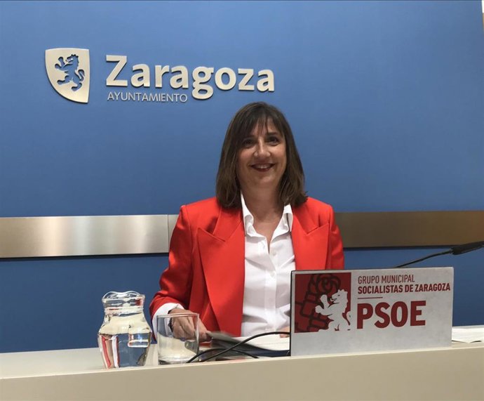 La portavoz del grupo municipal del PSOE en el Ayuntamiento de Zaragoza, Lola Ranera