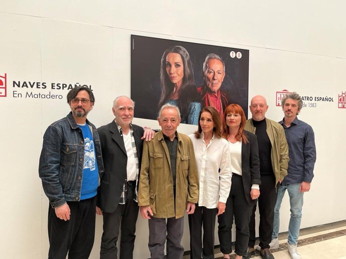 El espectáculo imagina qué ocurriría si, en lugar de morir envenenados, los protagonistas de la tragedia de Romeo y Julieta despertaran tras un letargo de 50 años.