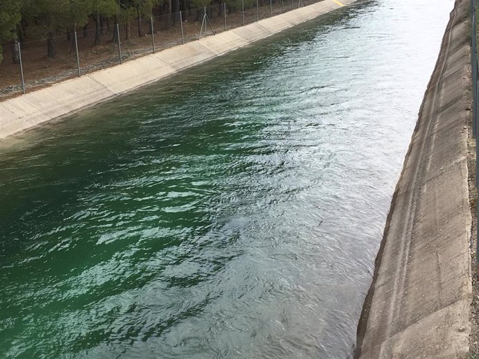 Archivo - Embalse, trasvase, riego, regadío, agua, canal, Tajo-Segura