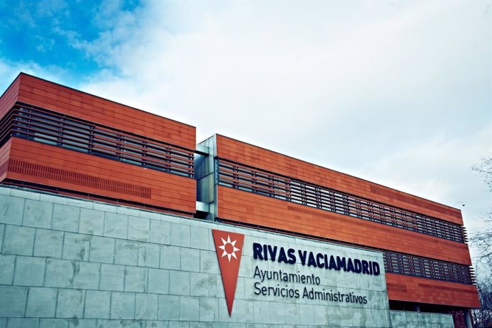 Archivo - Fachada del Ayuntamiento de Rivas