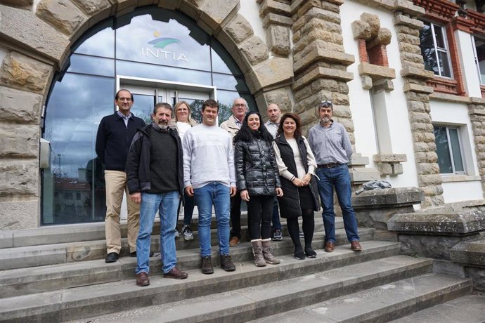 Patxi Antxorena, Ander Carcar, Mari José Arrondo, Raquel Sesma y José Antonio Lezaun, Alberto Erburu, Iciar Ezpeleta, José Salcedo y Enrique Arnedo