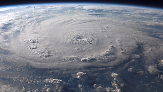 Huracán visto desde el espacio