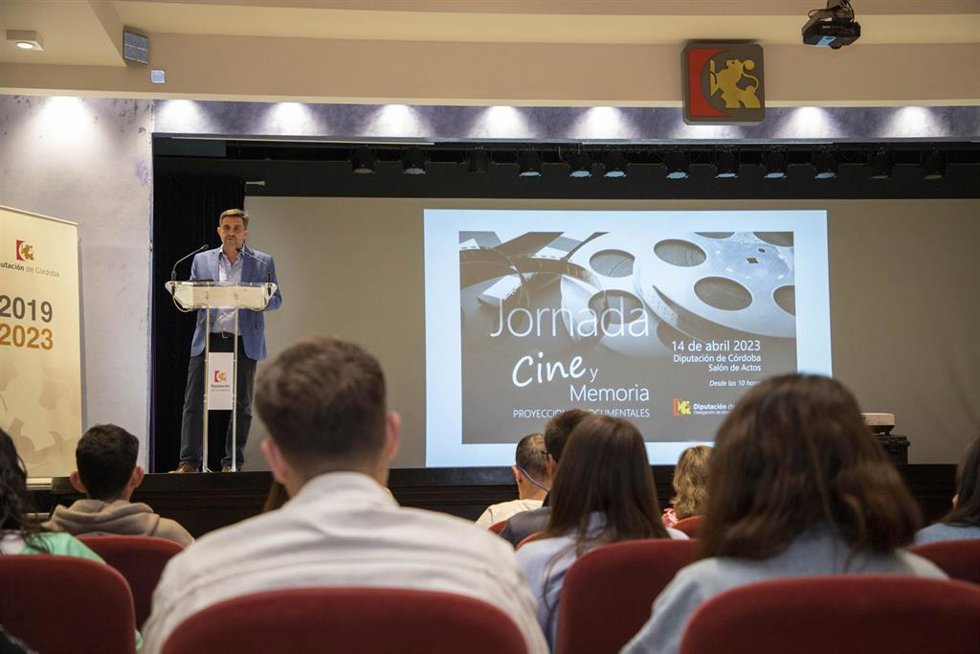 El delegado de Memoria Democrática de la institución provincial, Ramón Hernández, en la inauguración de las jornadas.