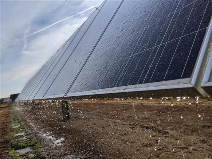 Limpieza de paneles solares.