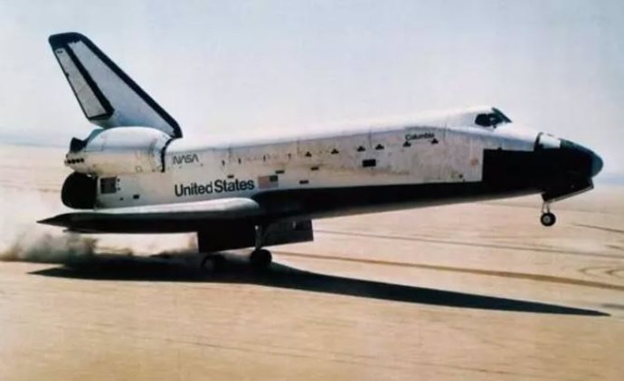 Transbordador Columbia en su primer aterrizaje