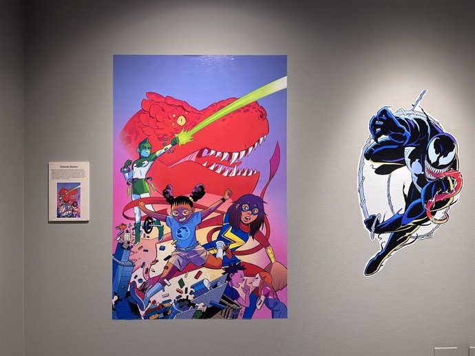 La exposición reúne, entre otras, muestras de la producción de la dibujante para Marvel.