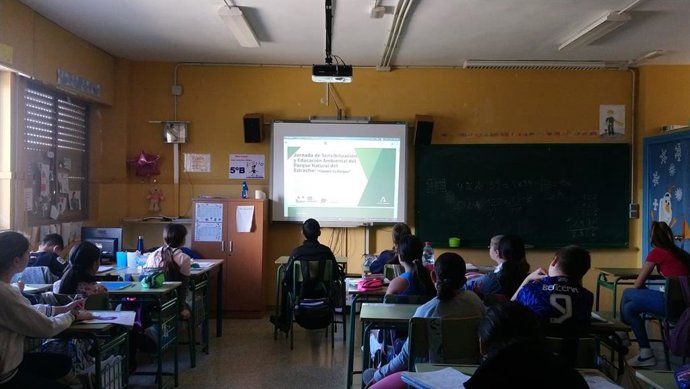 Escolares de Algeciras en el programa 'Conoce tu Parque'.