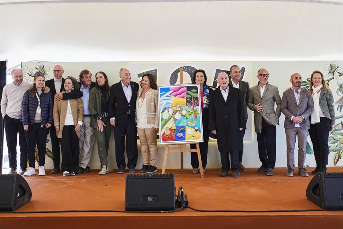 Un momento de la celebración con miembros de varias generaciones de los Pont