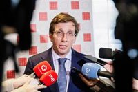 Almeida, "optimista" ante las encuestas porque continúa "incrementando el porcentaje de voto"