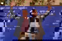 Moreno acusa al PSOE de "desprestigiar" Andalucía con ataques y bulos "por un puñado de votos": "Doñana es intocable"