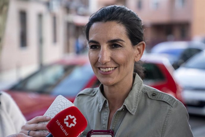 La candidata de Vox a la Presidencia de la Comunidad de Madrid, presidenta de Vox Madrid y portavoz de Vox en la Asamblea de Madrid, Rocío Monasterio, participa en un acto de Cañas por España