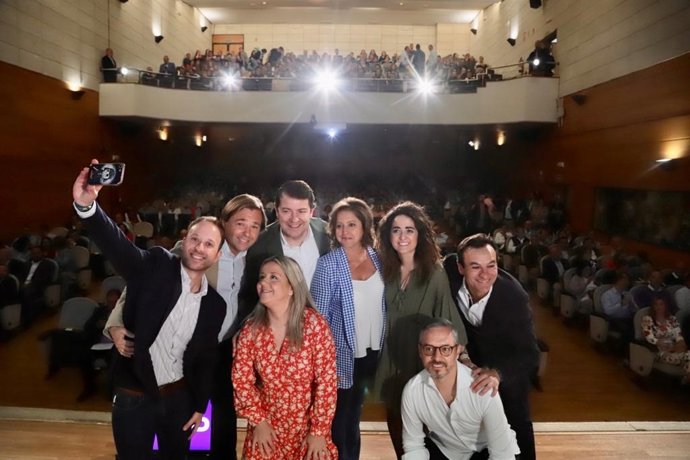 El PP defiende que "entre todos pintaremos de azul libertad la provincia" en las elecciones municipales
