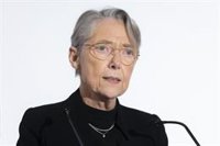 Borne quiere "acelerar" las reformas tras la aprobación del incremento de la edad de jubilación