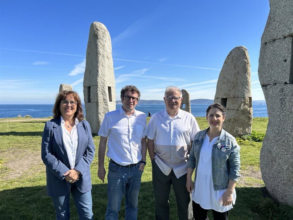 Manuel Lago con el candidato de 'Por Coruña' a la Alcaldía, José Manuel Sande.