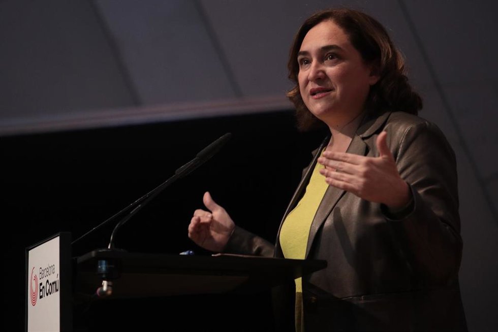 La alcaldesa de Barcelona y candidata de BComú, Ada Colau, en la presentación de la candidatura completa del partido para las elecciones municipales del 28 de mayo.