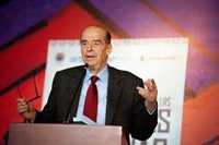 Un ministro de Santos asegura que el canciller colombiano fue nombrado portavoz de las FARC por 'Tirofijo'