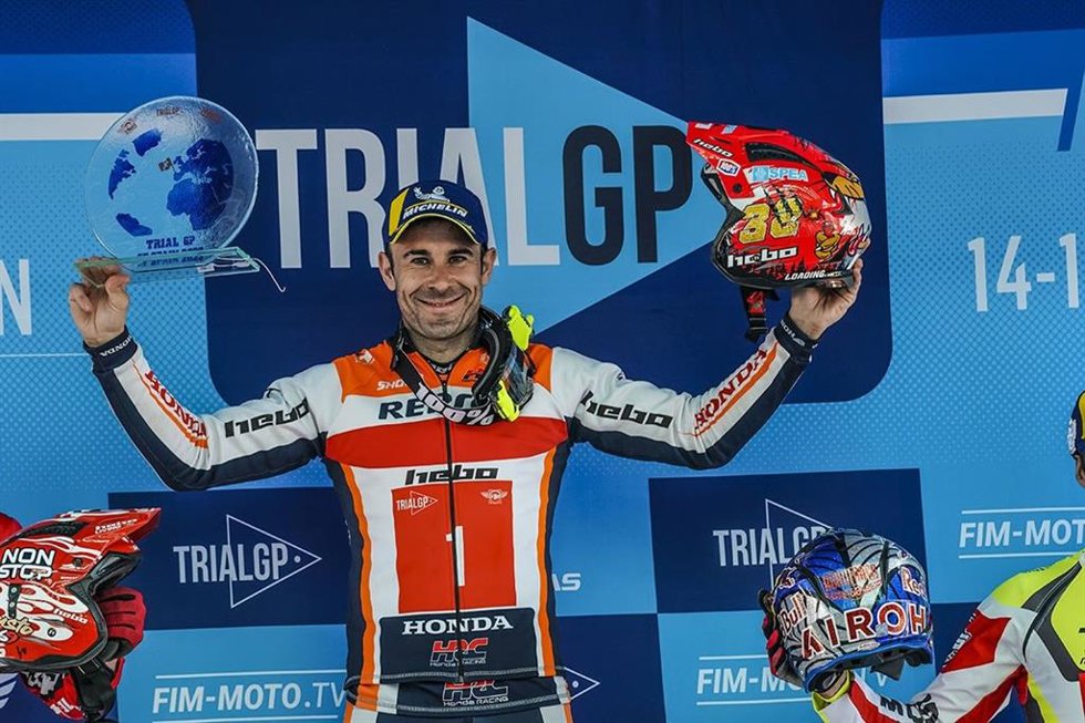 Toni Bou abre el Mundial al aire libre con victoria y podio