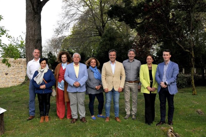 Movellán (PP) presenta una candidatura renovada al 50% para las juntas vecinales de Camargo